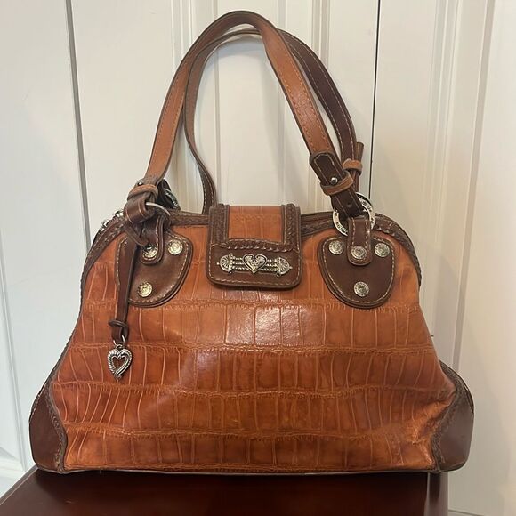 MC Madi Claire Brown Bi Color Crocodile Embossed 
Heart Keychain Shoulder Bag - Picture 1 of 11